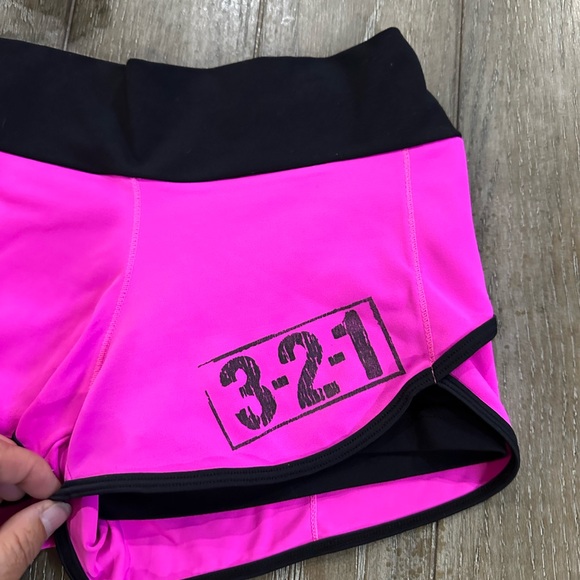 Training Shorts - Picture 3 of 9